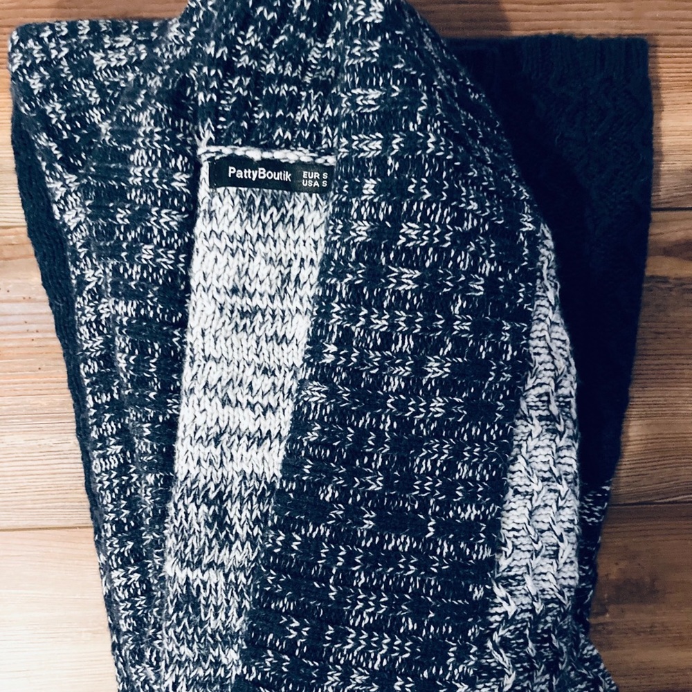 Patty Boutik small navy hombre cardigan